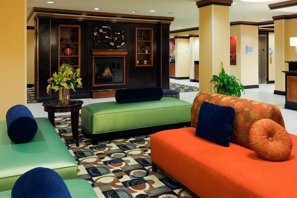 Holiday Inn Express & Suites Gonzales, An Ihg Hotel Interior foto