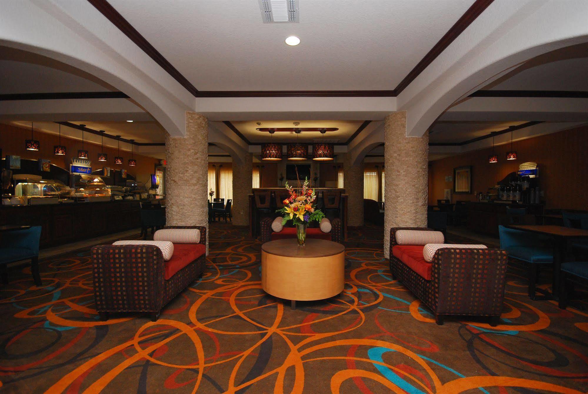 Holiday Inn Express & Suites Gonzales By Ihg Exterior foto