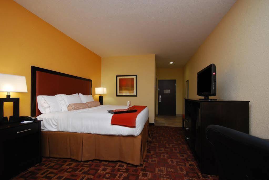 Holiday Inn Express & Suites Gonzales By Ihg Exterior foto